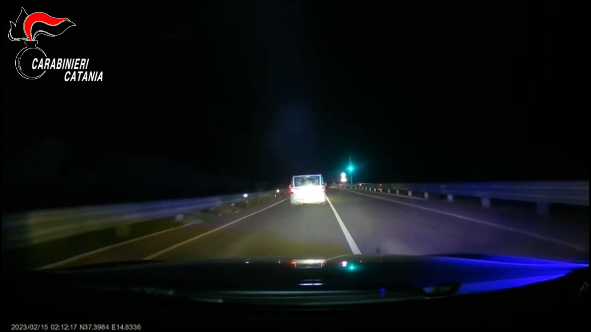 Nel Catanese la folle fuga dei ladri di auto