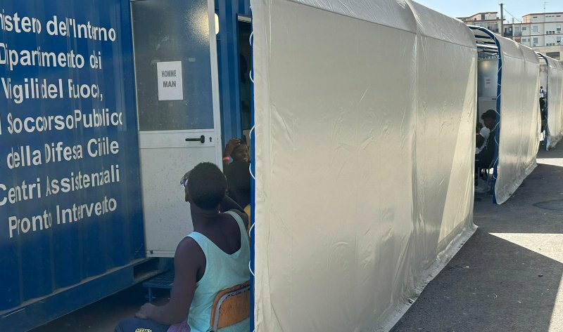 Accolti 15 mila migranti nell'ex hub di Catania