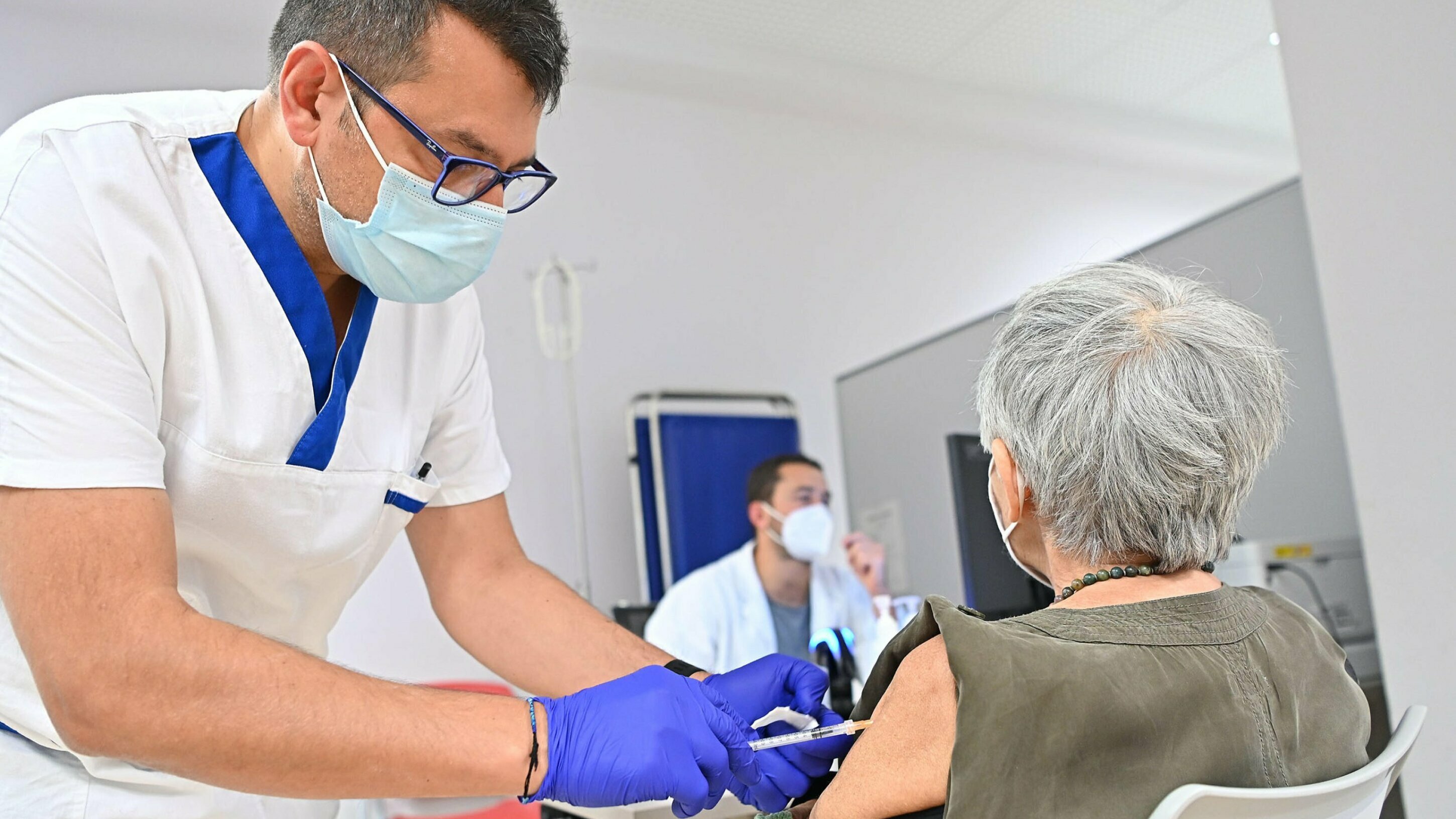 Vaccini anti-Covid, open day a Catania per i fragili