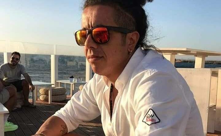 Auto nel canale, muore barista