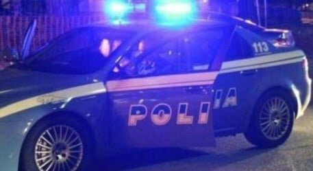 Catania, lanciato solvente contro il viso di una donna