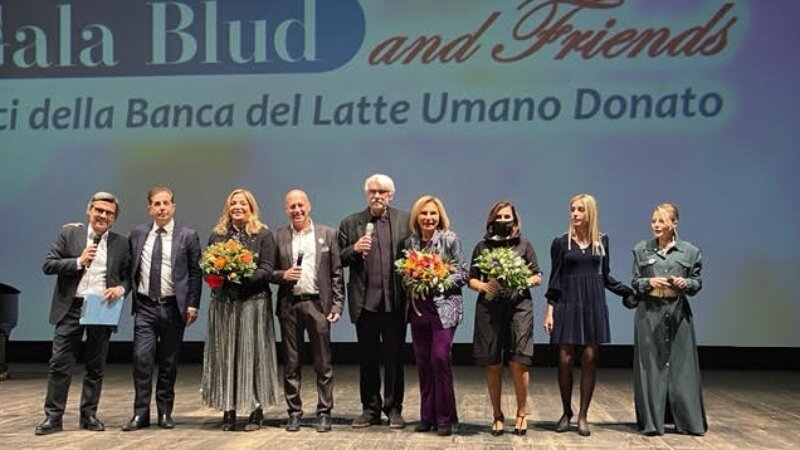 Messina, appello degli artisti per il latte materno