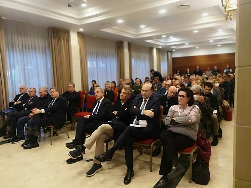 e4c996a67dc85efb2f32bc2aef01addcbbc50d64.jpg e4c996a67dc85efb2f32bc2aef01addcbbc50d64.jpg