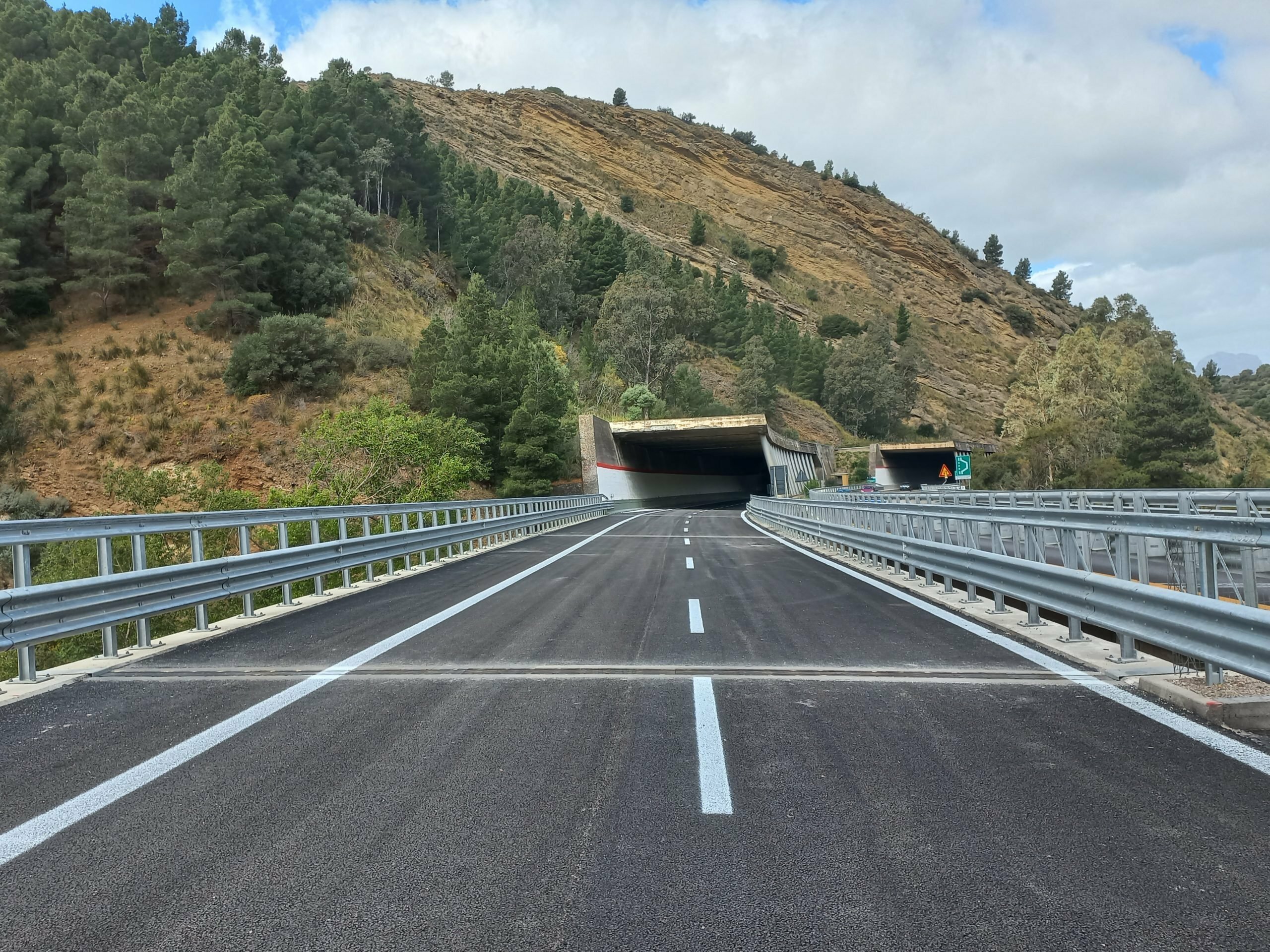 Sospetta fuga di gas, chiusa la A19 Sospetta fuga di gas, chiusa la A19