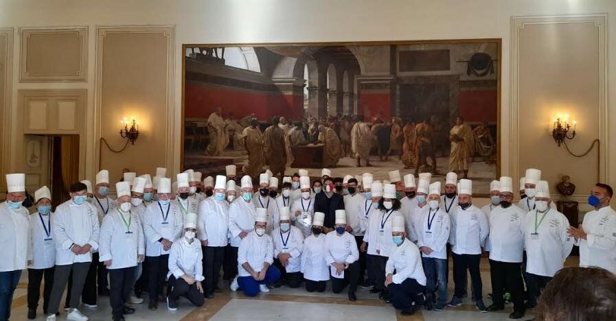 Catania: 100 cuochi invadono il Comune