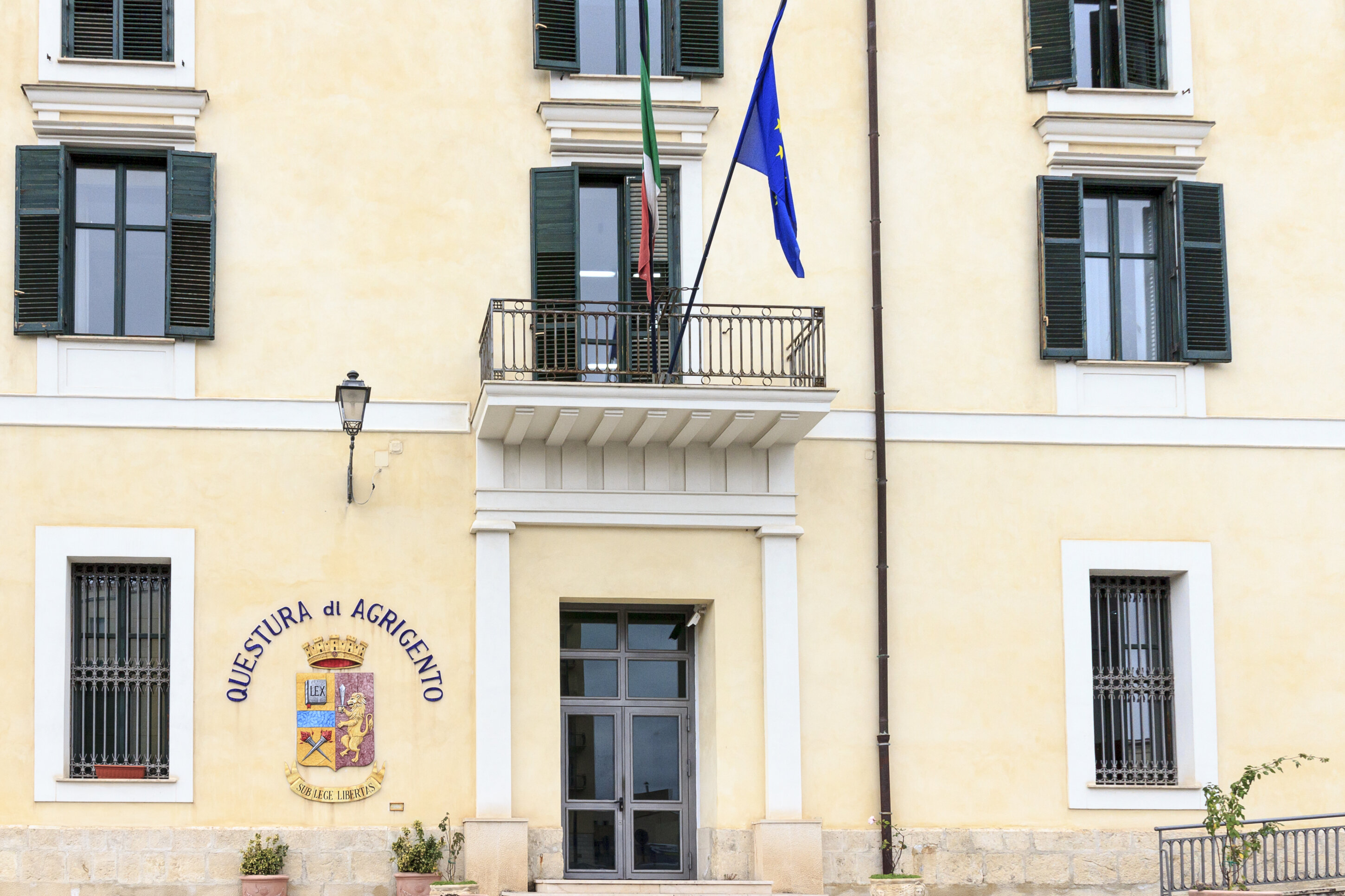 Licata: narcotraffico e armi, 10 indagati