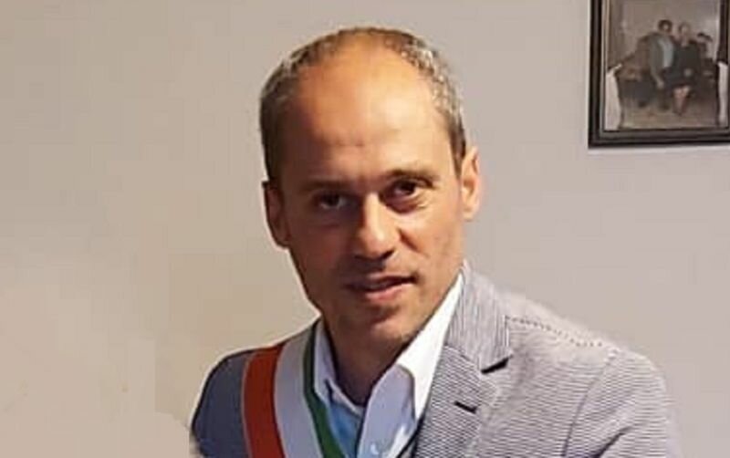 Inchiesta sugli appalti: arrestato sindaco Inchiesta sugli appalti: arrestato sindaco