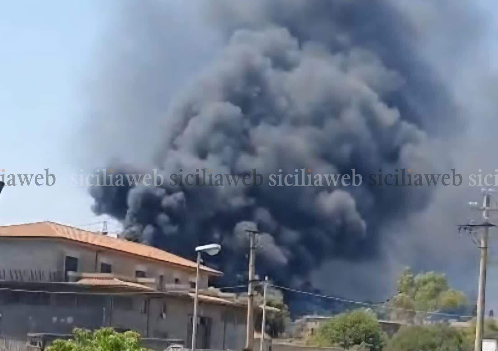 Spento l'incendio a Piano Tavola