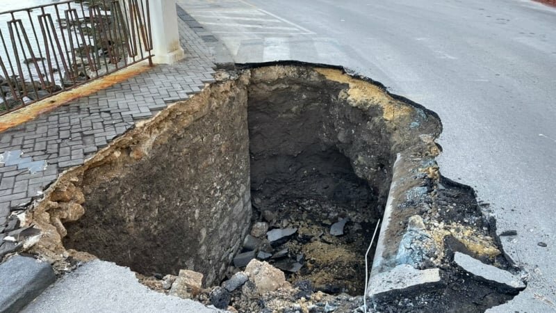 Cede la strada: chiuso lungomare di Ortigia