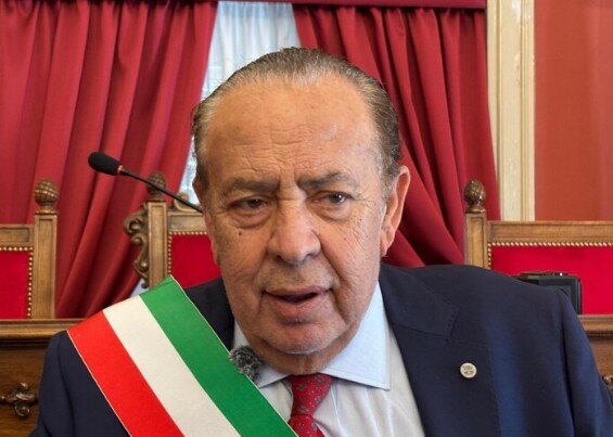 Nuovo sindaco, stipendi più alti in Comune: a Enna aria pesante