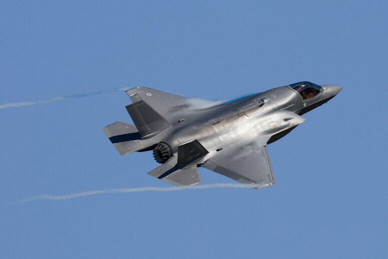 Sicilia sempre più militarizzata: pure gli F-35 Sicilia sempre più militarizzata: pure gli F-35