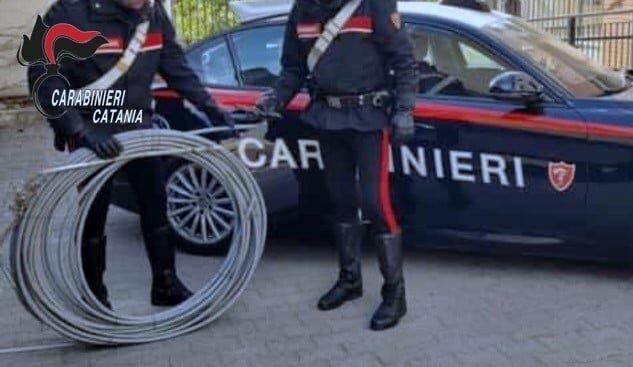 Catania, sorpreso a smantellare cabina Enel Catania, sorpreso a smantellare cabina Enel