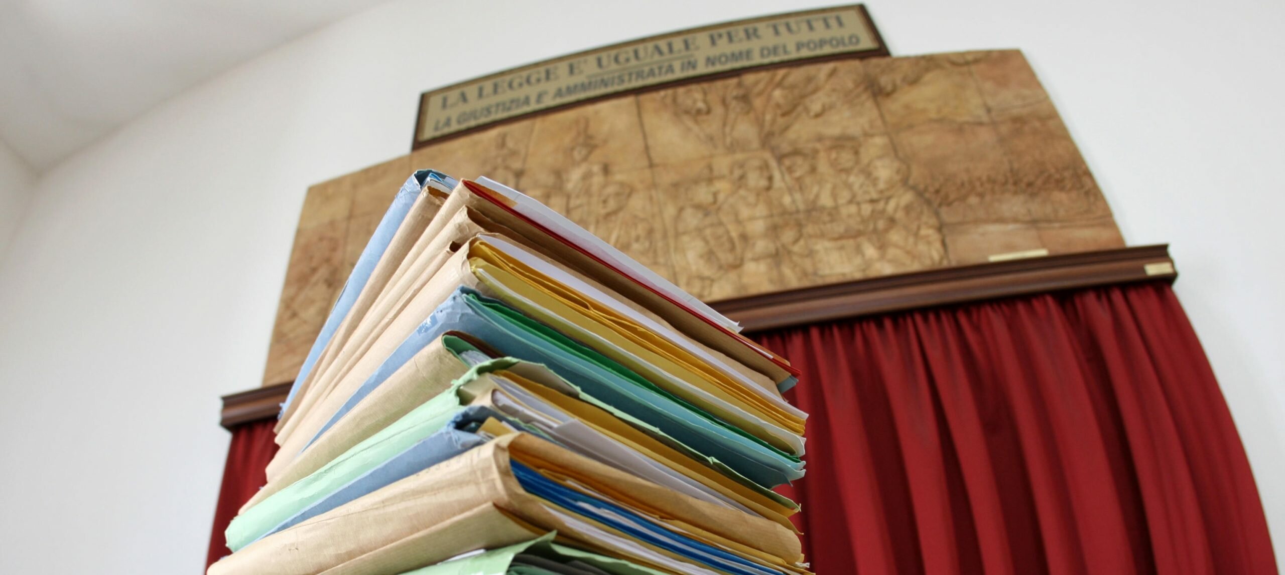 Lascia una fortuna ai vicini e gli eredi li denunciano Lascia una fortuna ai vicini e gli eredi li denunciano