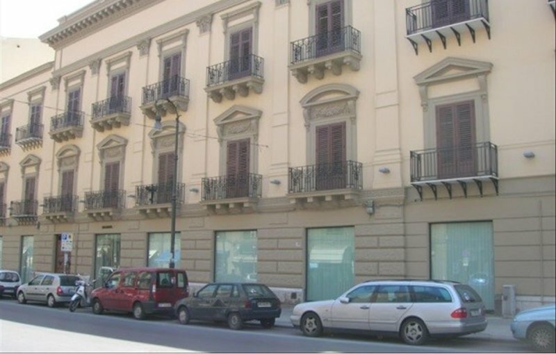 Tentano il furto dal giudice di pace