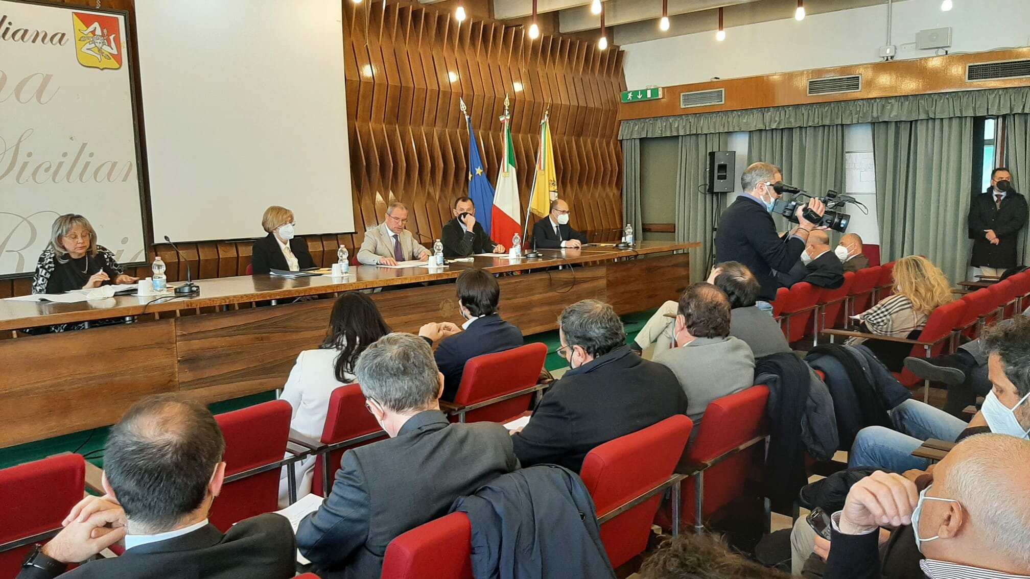 Pfizer Catania, tagli rinviati di 17 giorni