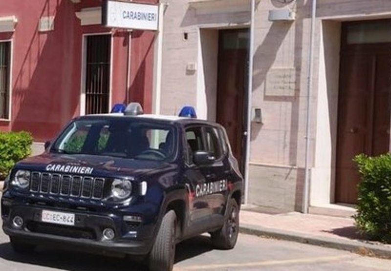 Barista accoltellato da un 17enne nel Catanese