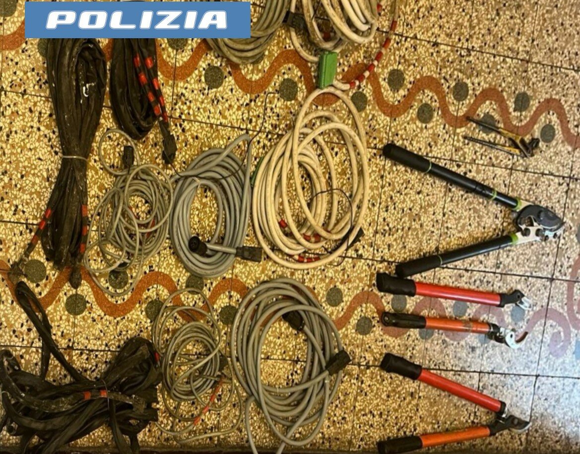 Shopping notturno per i due ladri catanesi