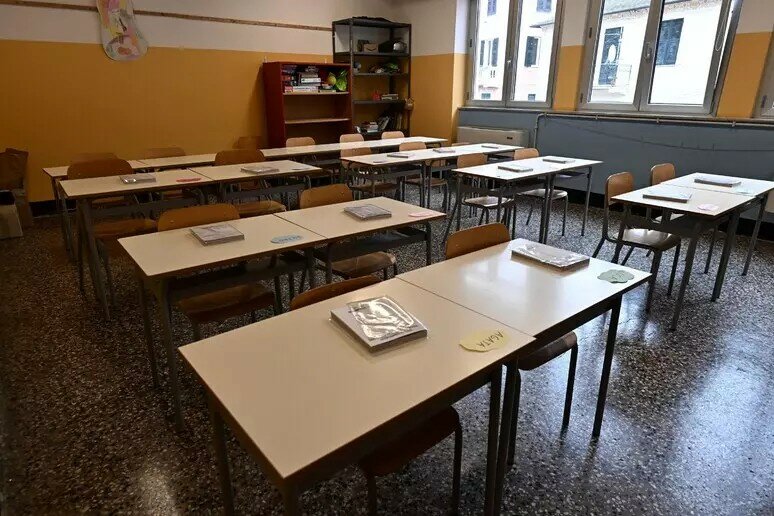 Scuole chiuse con 'bollino rosso' per il caldo Scuole chiuse con 'bollino rosso' per il caldo