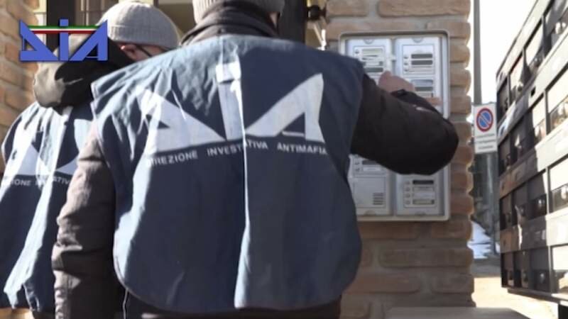 Impresa illecita, sequestro da 20 mln a imprenditore