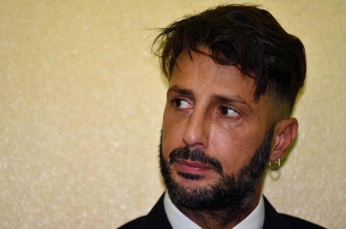 Corona, sempre lui: 'Ha ricattato con video hard'