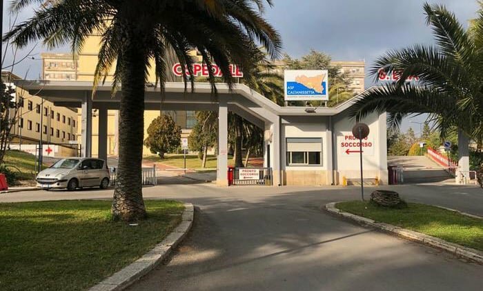 Lasciata sola per 7 giorni, anziana trovata denutrita