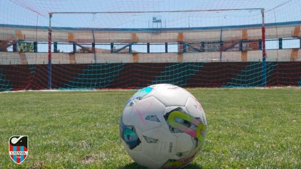 Catania-Giugliano senza pubblico