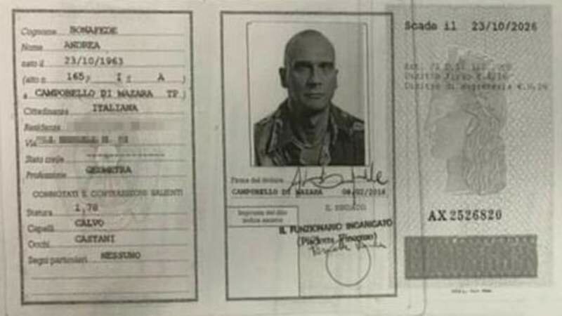 Le 15 false identit&agrave; di Messina Denaro