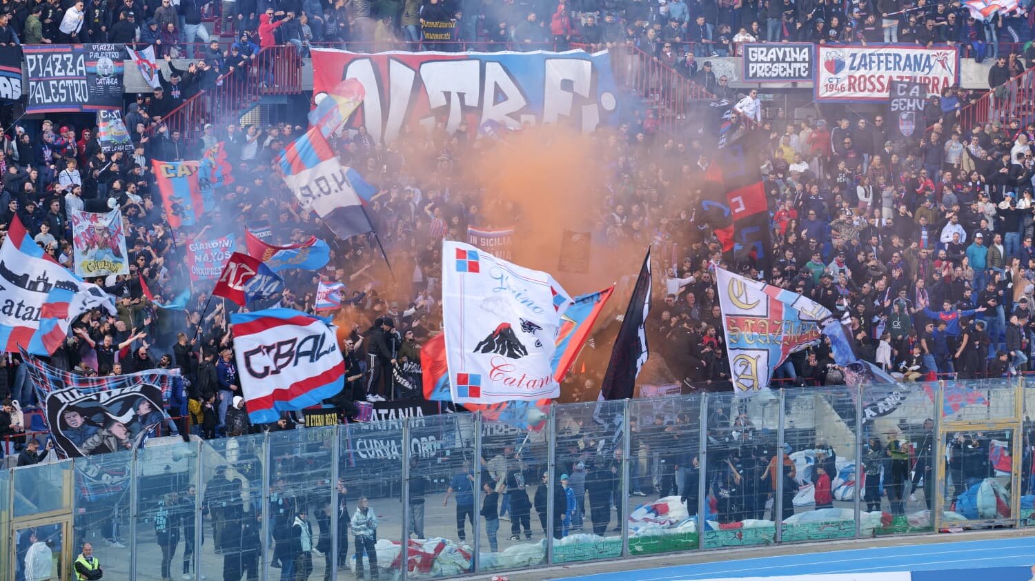 I tifosi rossazzurri alzano la voce: I tifosi rossazzurri alzano la voce: