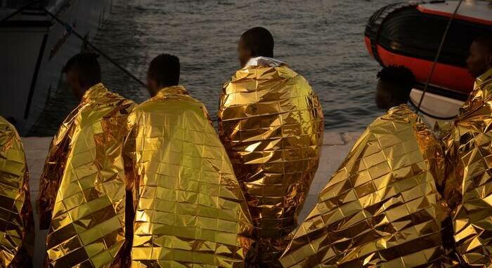Naufragio a Lampedusa: tutti salvi