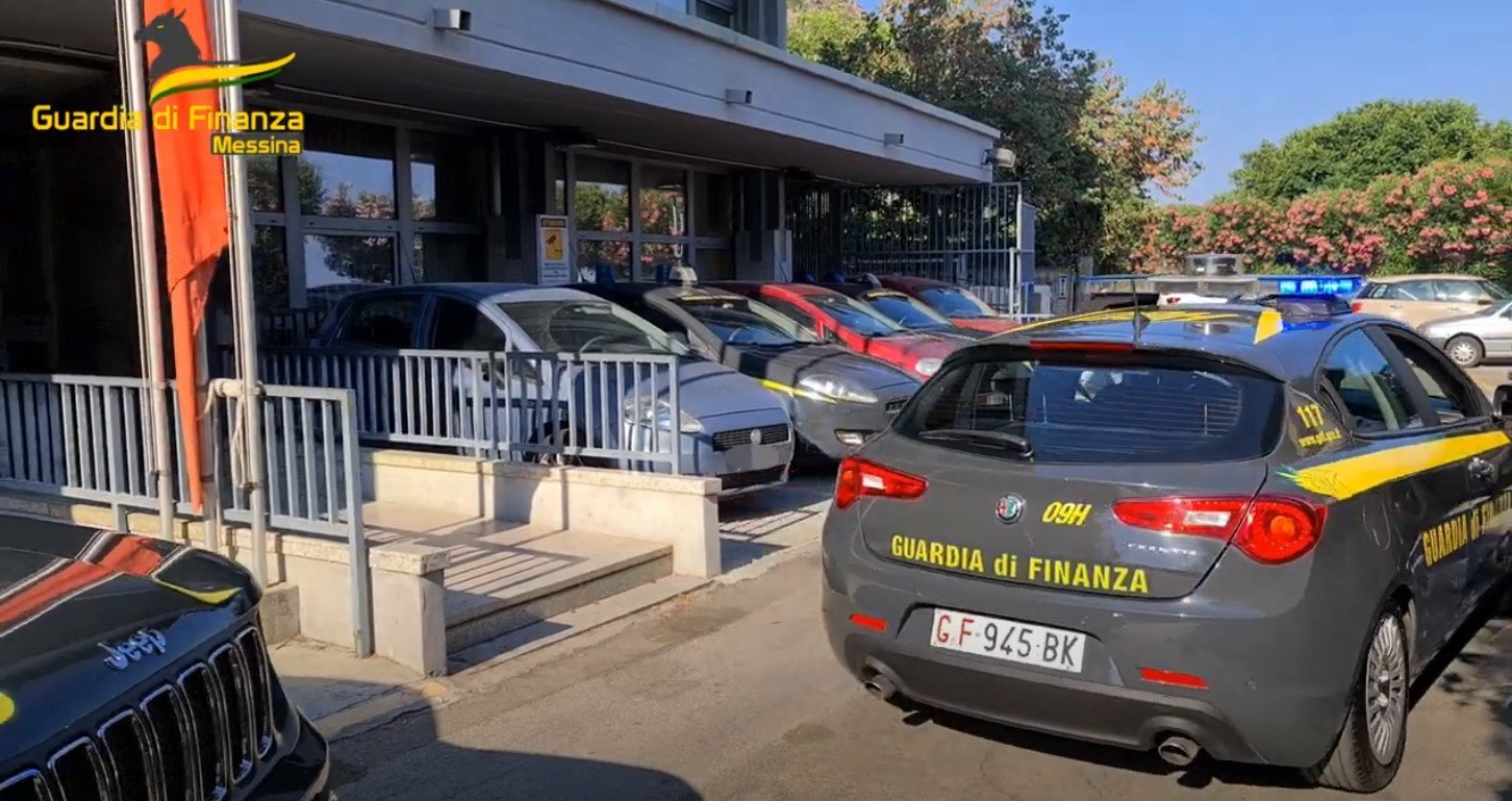 Estorsione ai dipendenti, arrestato un imprenditore Estorsione ai dipendenti, arrestato un imprenditore