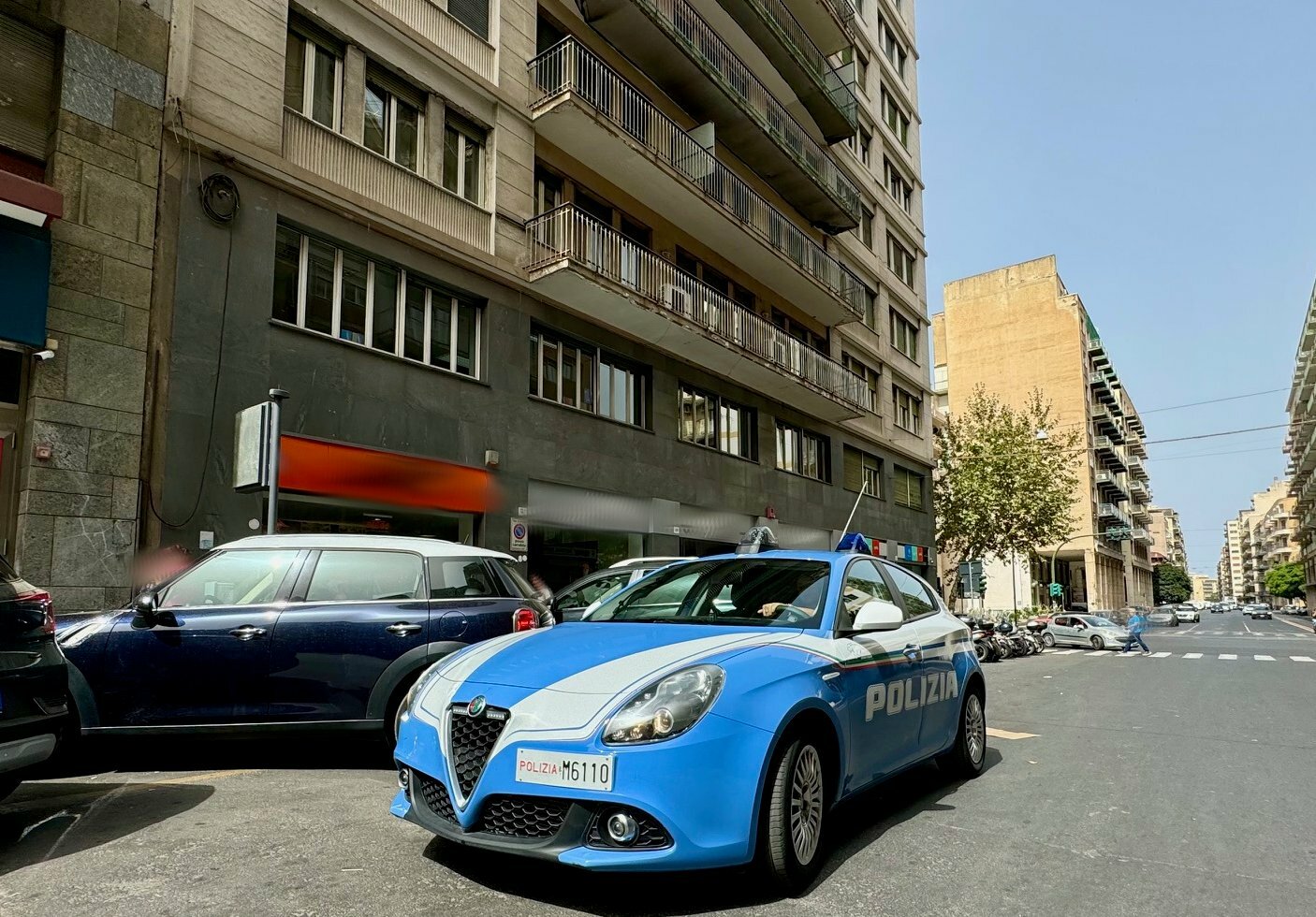 Ladre ragazzine nella profumeria catanese