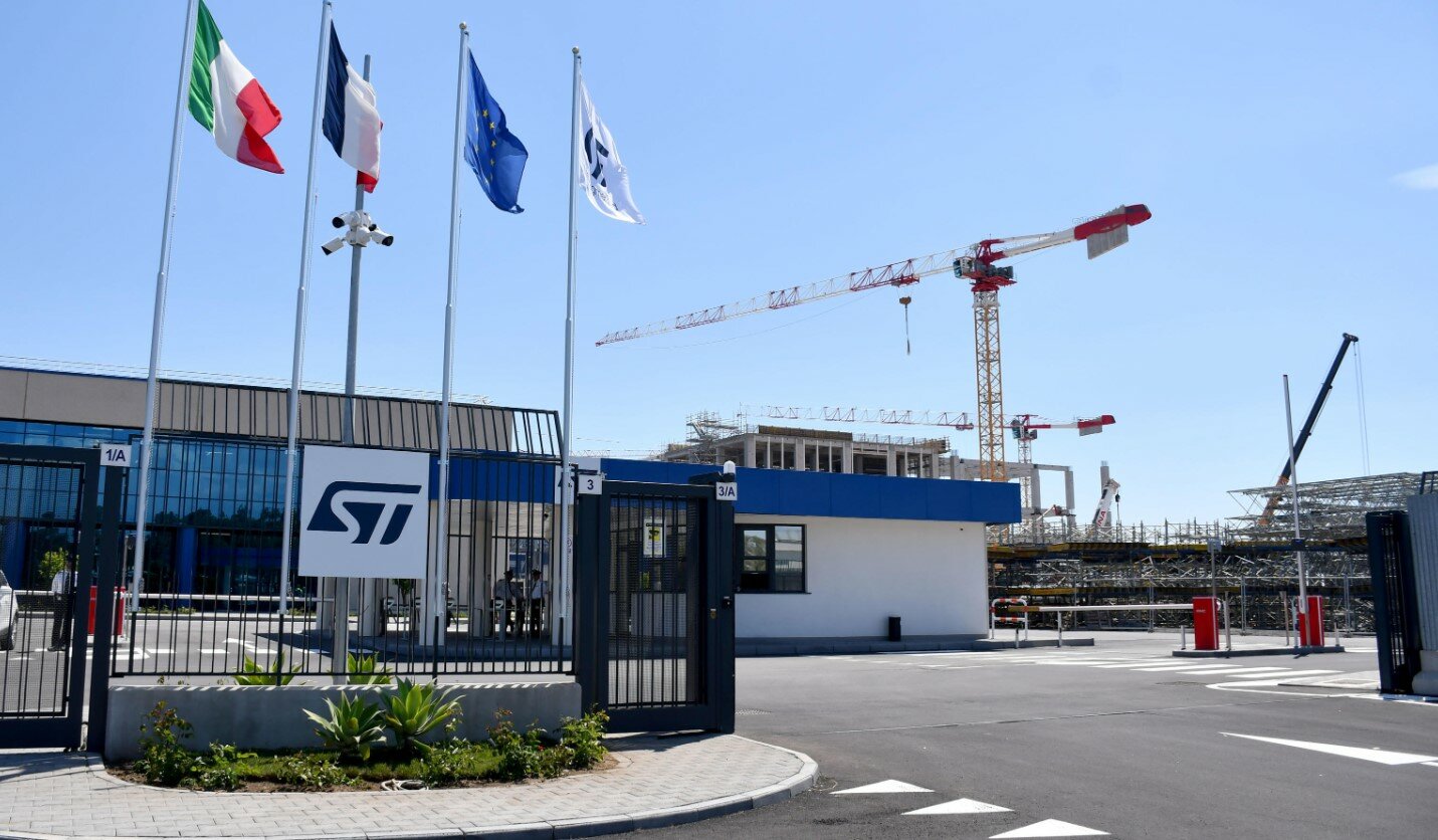 Esalazione di ammoniaca alla Stm: presentata denuncia
