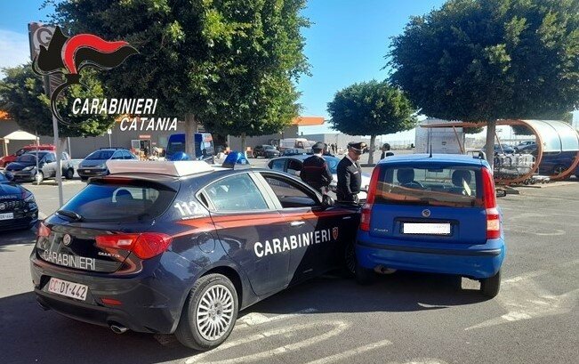 Furti di Natale al centro commerciale