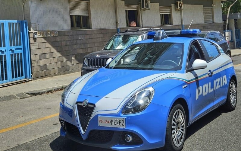 Catania, ritrovate due auto rubate