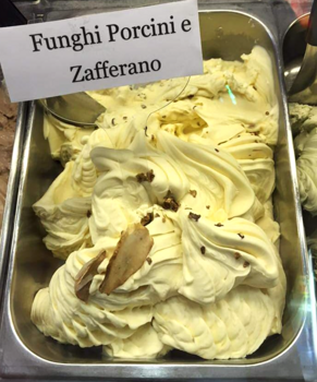 Gelato gourmet ai funghi porcini e zafferano