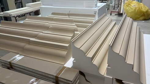 immagine cornicioni con resina apllicata a spruzzo.jpeg immagine cornicioni con resina apllicata a spruzzo.jpeg