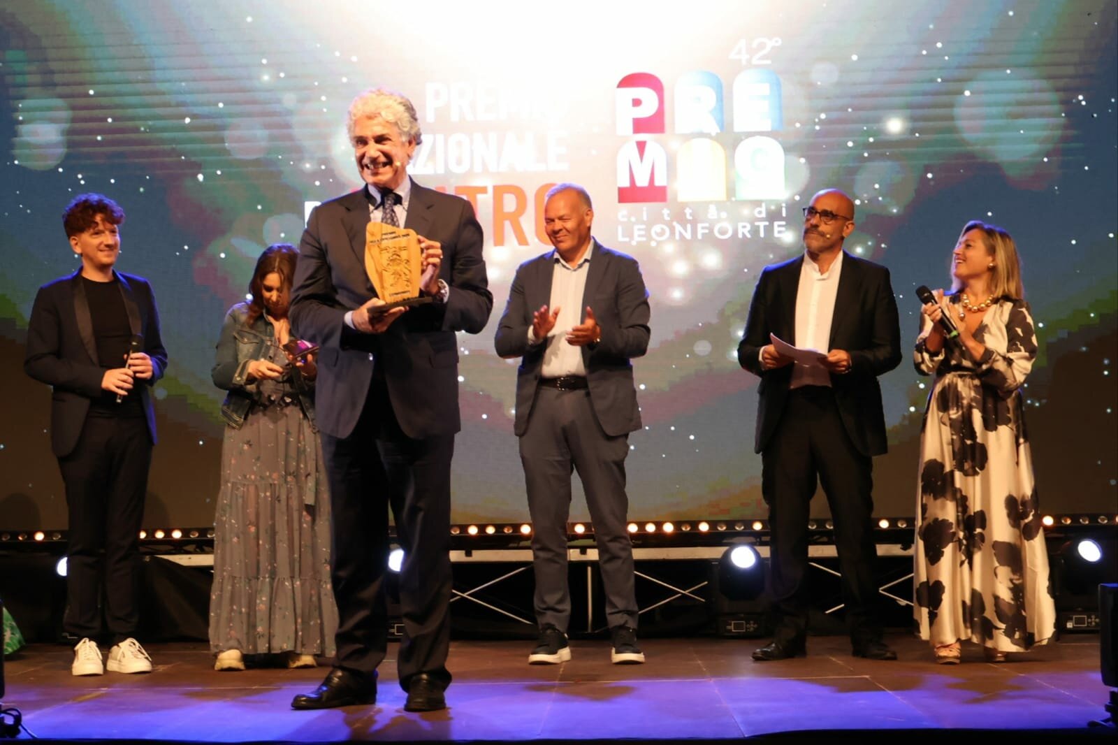 Premio Leonforte, trionfa &ldquo;Le Cialome&rdquo;: a Jannuzzo il riconoscimento alla Sicilianit&agrave;