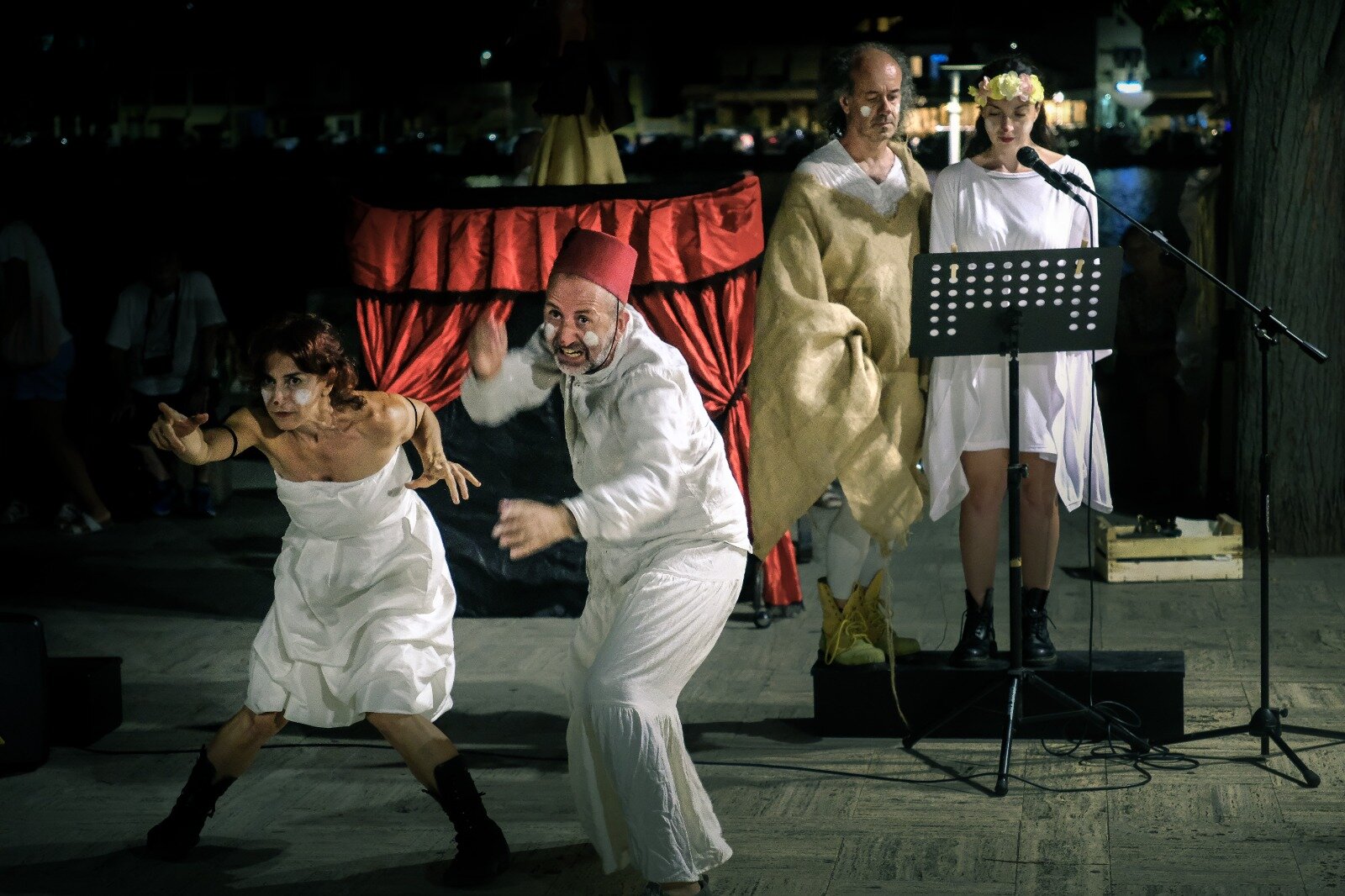 Al Teatro Coppola Teatro dei Cittadini va in scena la protesta: “Scecco, Cavallo e Re” contro il Ponte sullo Stretto