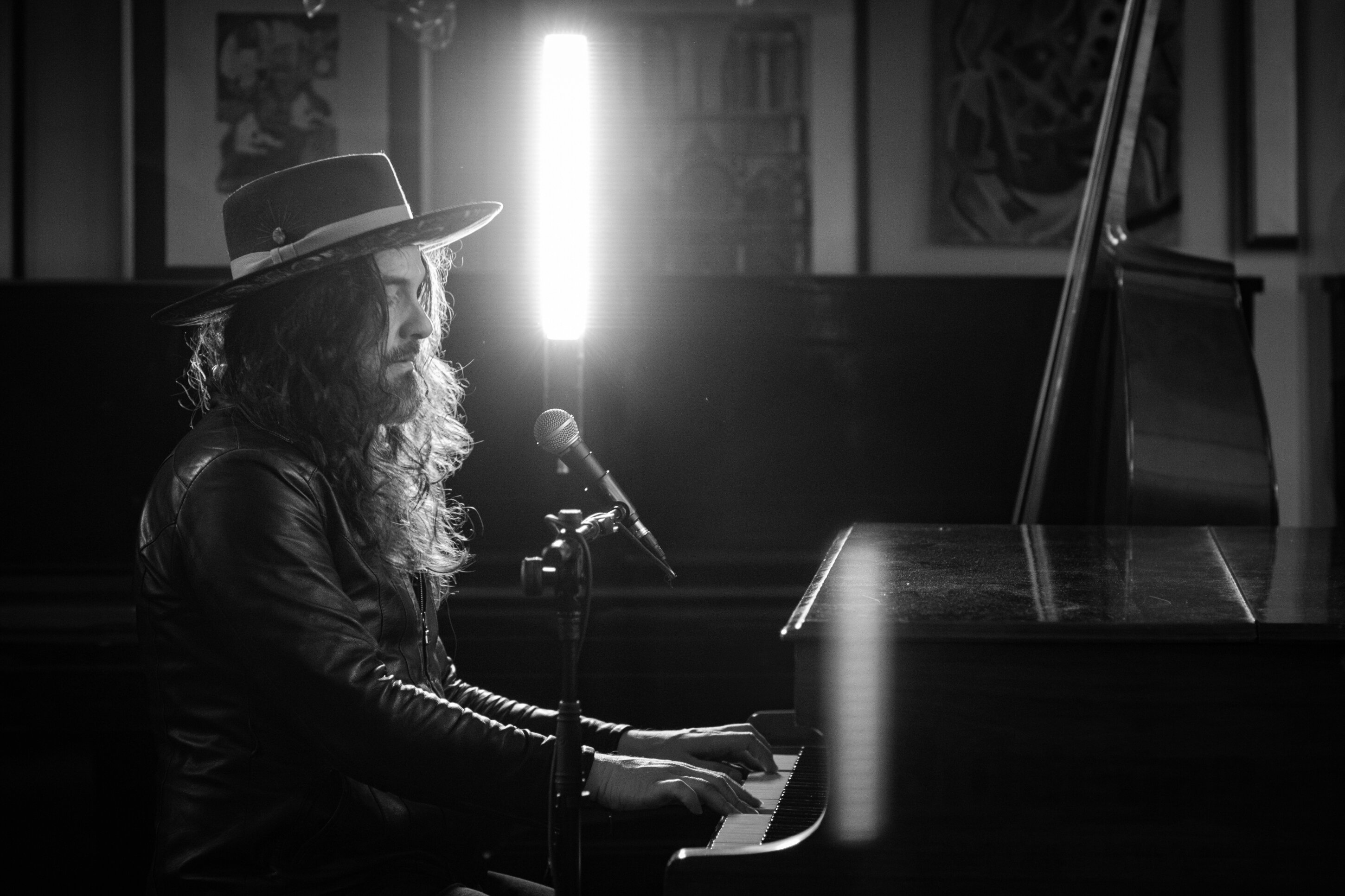 “31 CANZONI AL PIANOFORTE” IL NUOVO DOPPIO ALBUM DI LUCA BASSANESE