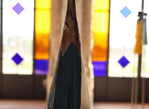 eyJmciI6IlNjdWxwdHVyZSBlbiBjJiN4RTk7cmFtaXF1ZSBkYW5zIHVuIGF0ZWxpZXIgYXZlYyB2aXRyYXV4IGNvbG9yJiN4RTk7cyBlbiBhcnJpJiN4RTg7cmUtcGxhbiJ9