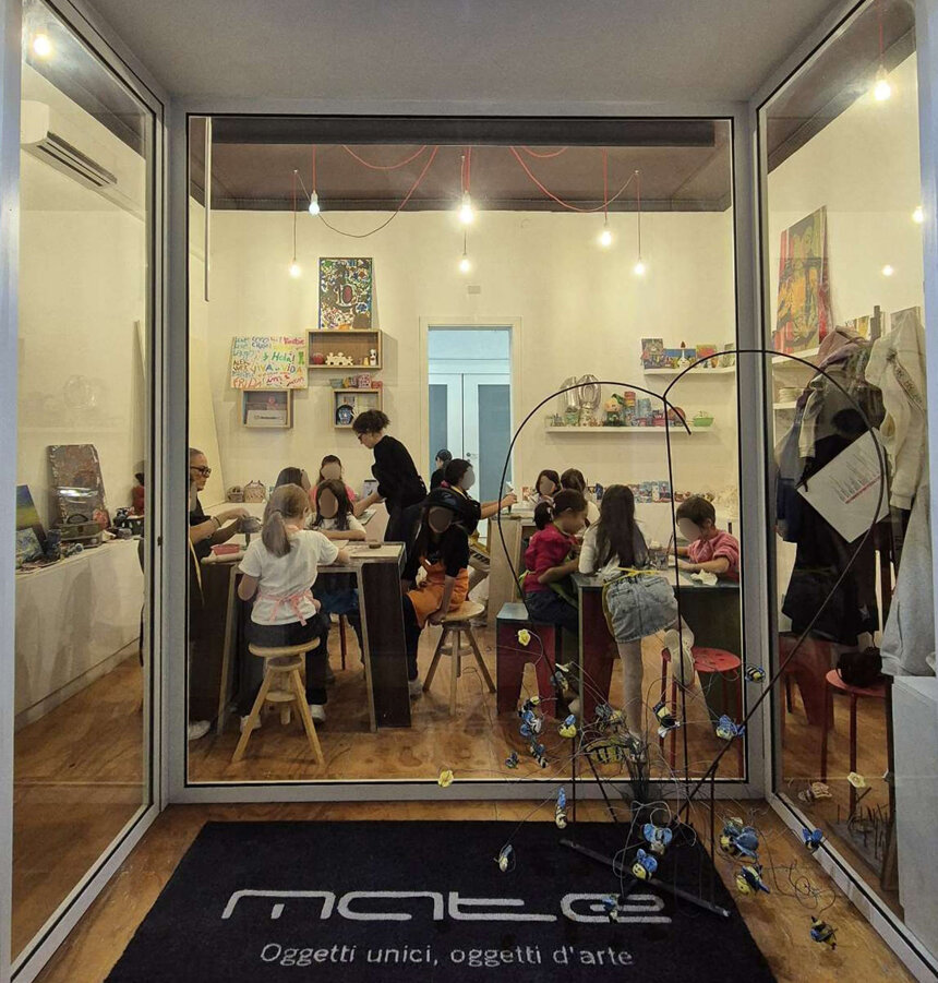 eyJmciI6IkF0ZWxpZXIgZCYjeDI3O2FydHMgYXZlYyBlbmZhbnRzICYjeEUwOyBsJiN4Mjc7aW50JiN4RTk7cmlldXIgZHUgc3R1ZGlvLCBjciYjeEU5O2F0aXZpdCYjeEU5OyBldCBpbmNsdXNpb24gYXJ0aXN0aXF1ZS4ifQ==