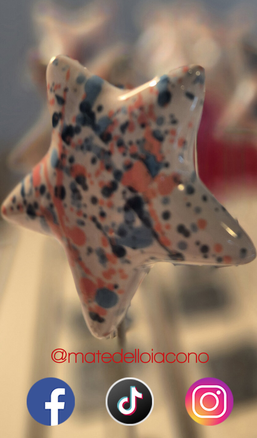 mate con la sua opera LUCE per sostenere Lo Sportello dei Sogni ODV