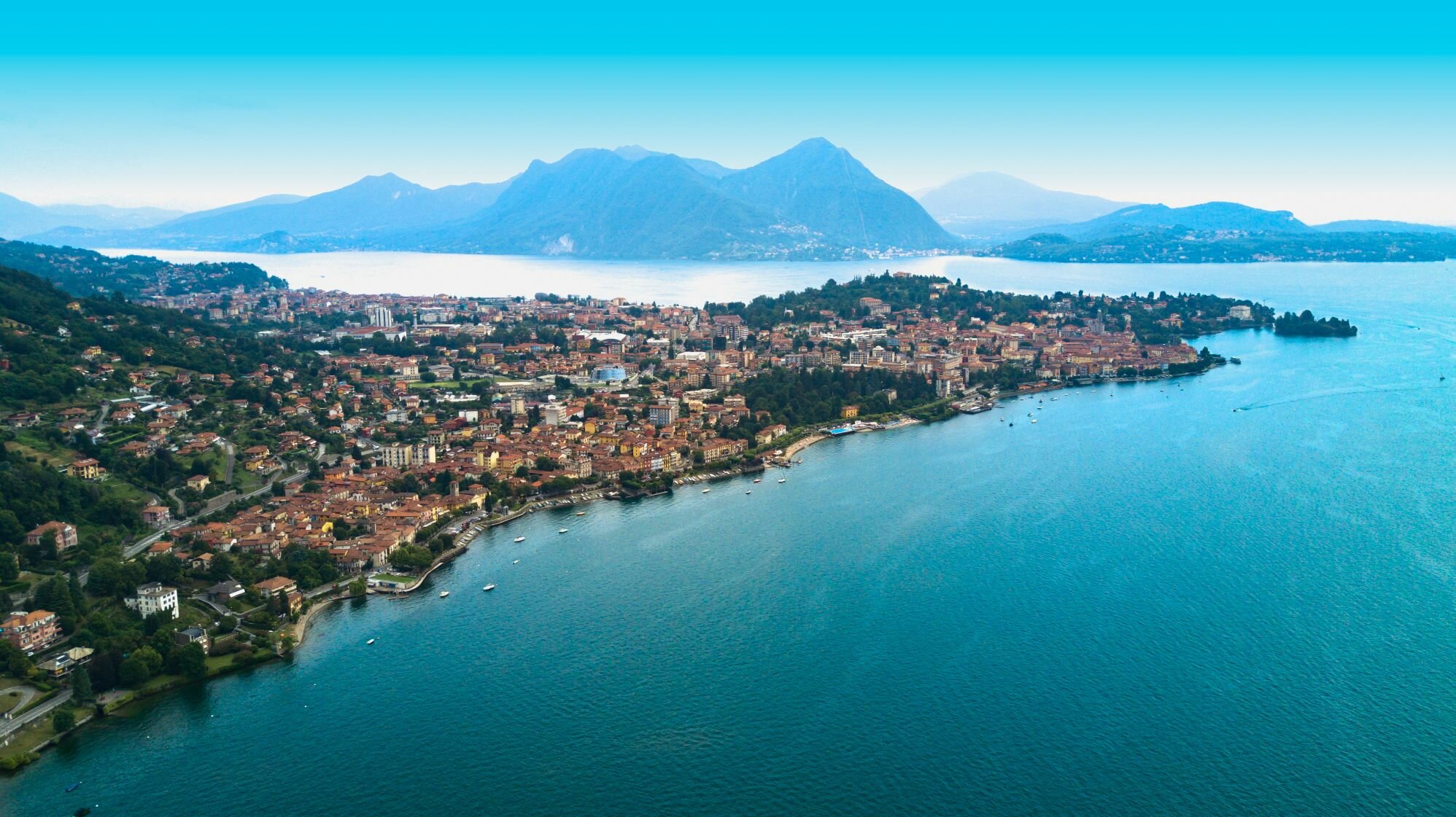 Pallanza: eleganza sul Lago Maggiore tra storia, natura e tradizioni Pallanza: eleganza sul Lago Maggiore tra storia, natura e tradizioni