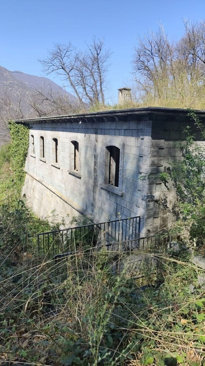 Linea Cadorna sul Monte Montorfano: trekking storico tra fortificazioni e panorami
