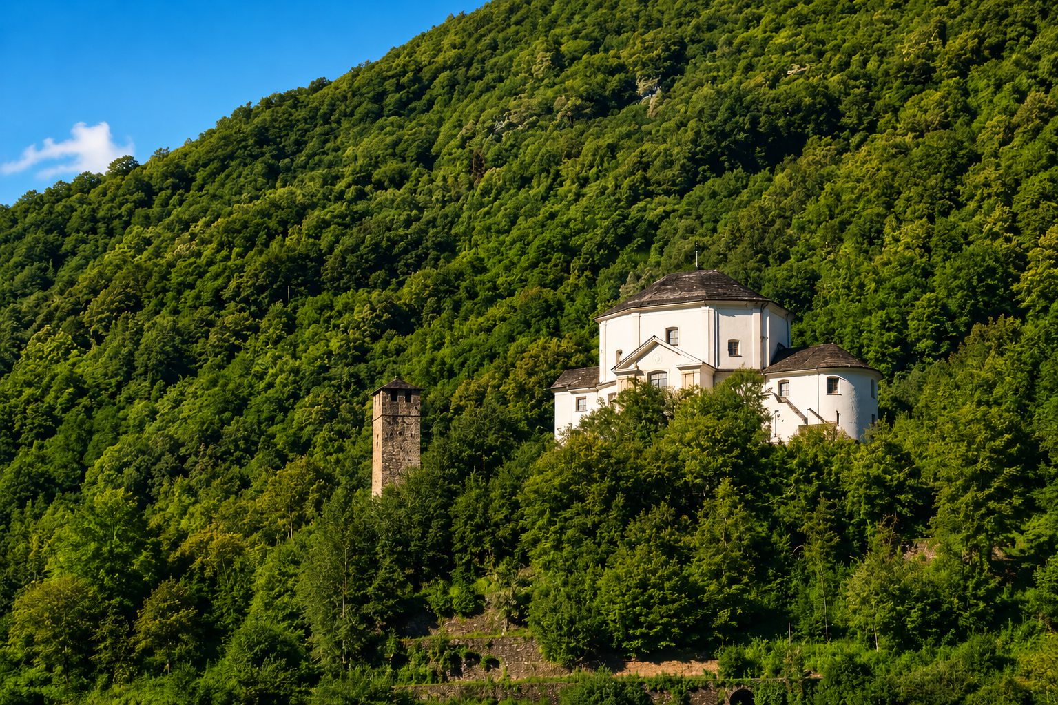 Ornavasso: storia, natura e tradizioni alle porte dell’Ossola Ornavasso: storia, natura e tradizioni alle porte dell’Ossola