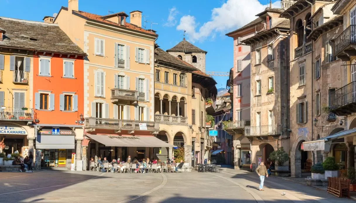 Domodossola: porta storica dell’Ossola tra Alpi, cultura e tradizioni senza tempo Domodossola: porta storica dell’Ossola tra Alpi, cultura e tradizioni senza tempo