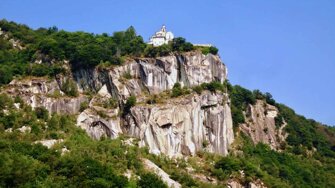 lago-orta-santuario-madonna-del-sasso-3.jpeg
