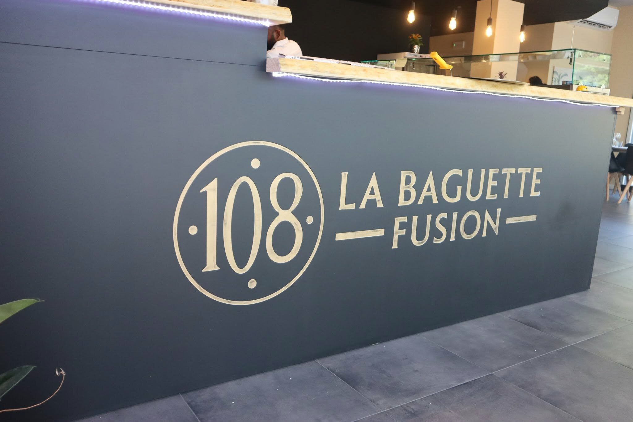 108-la-baugette-locale.jpeg