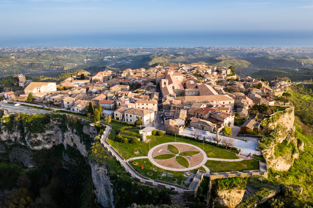 gerace.jpeg
