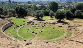 il-teatro-greco-roman.-paroc-archeologico-di-locri-rc-1024x597.jpeg